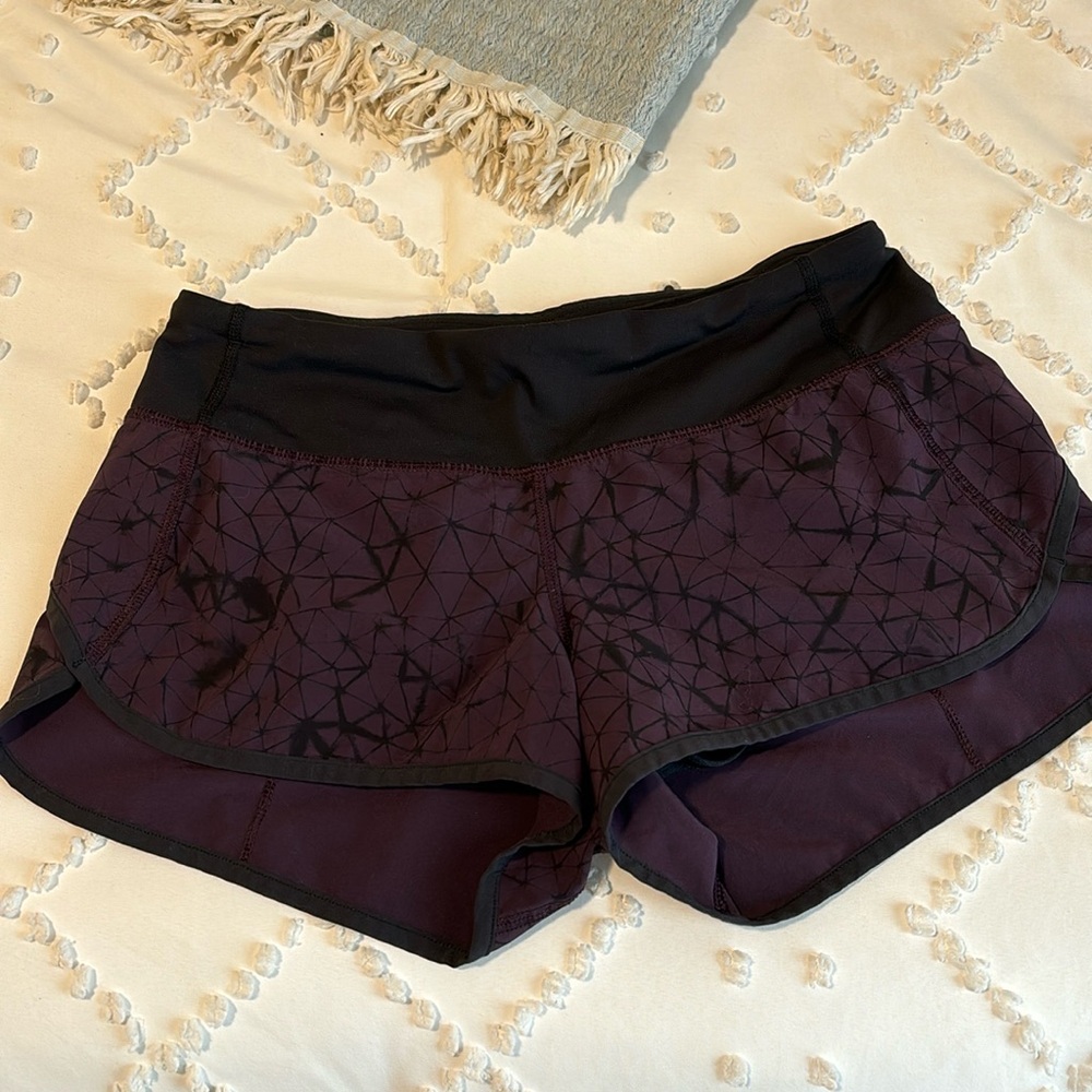Lululemon speed up shorts 2.5”